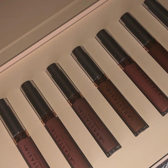 SOLD! ABH Liquid Lipstick Set (NEW) - Picture 3 of 7